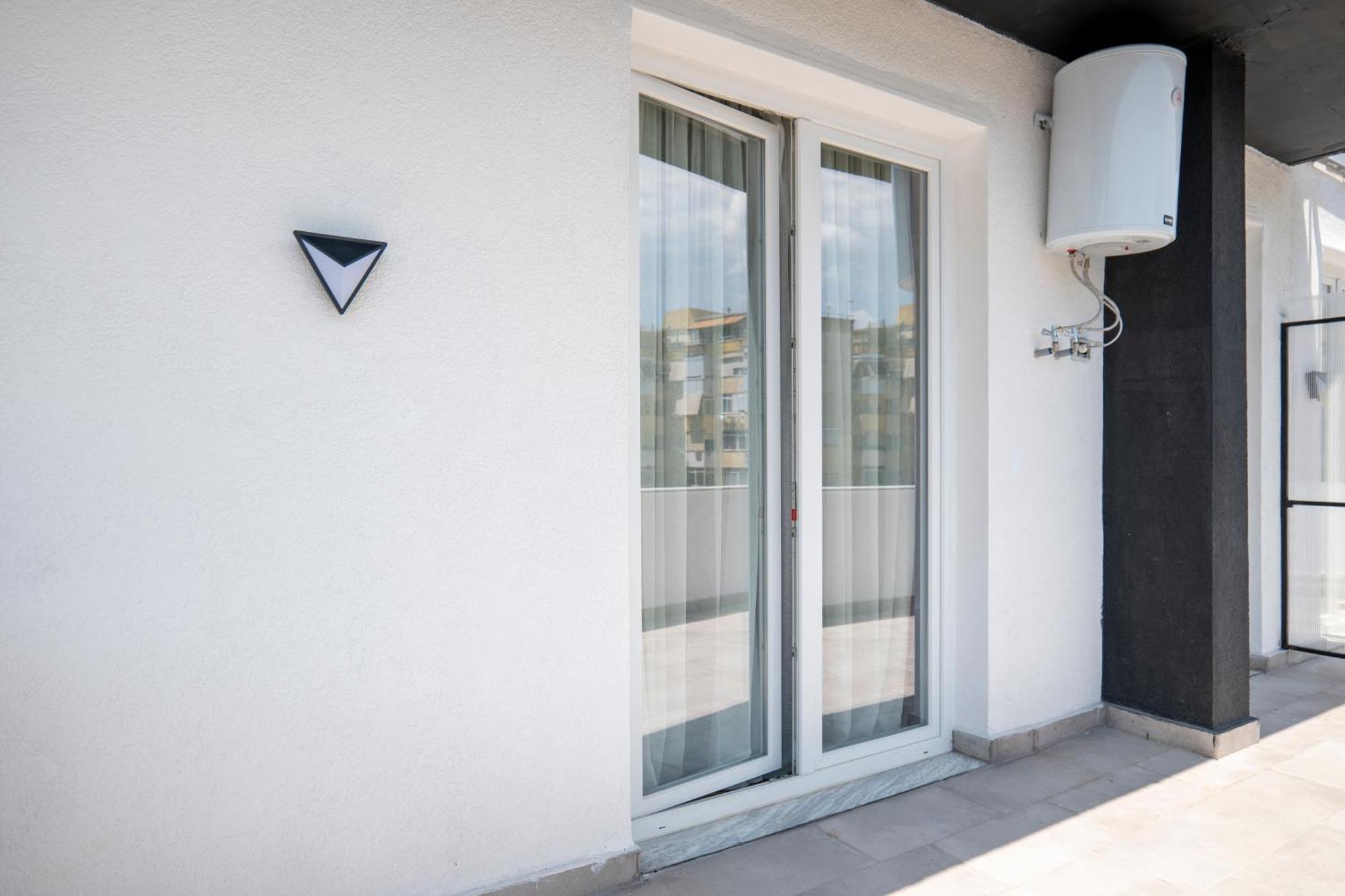 Muz Studios Tiranë Ngoại thất bức ảnh